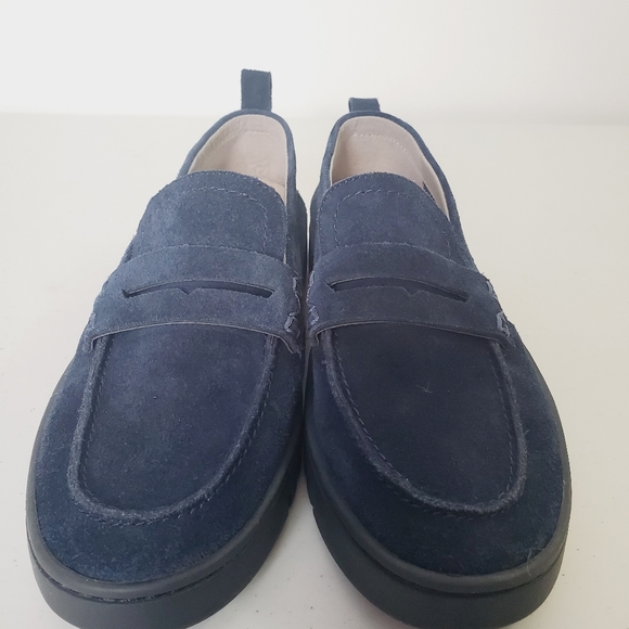 Vionic Uptown Navy Blue Suede Loafers - Picture 3 of 14